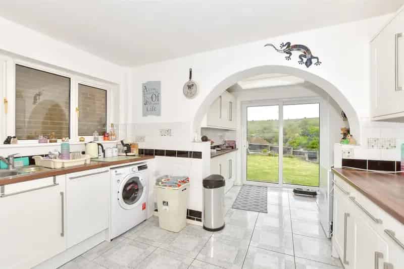 3 Bedroom Detached House for Sale Near Dover