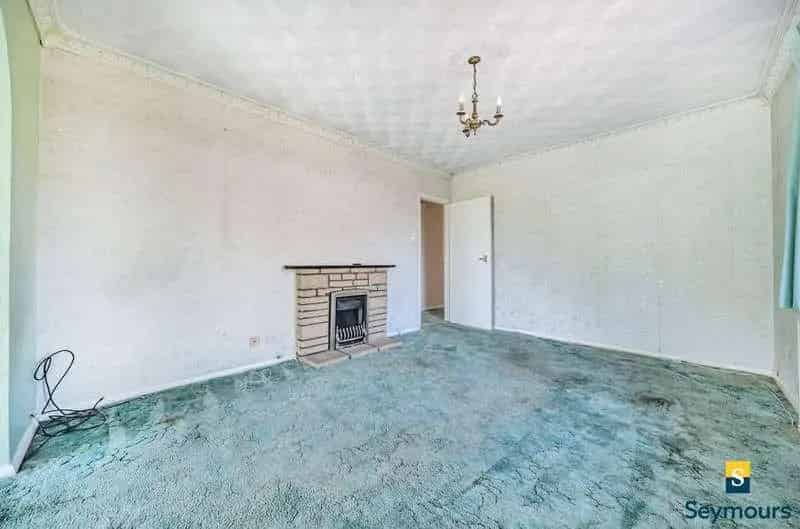 3 Bed Detached Bungalow For Sale Guildford Fairlands
