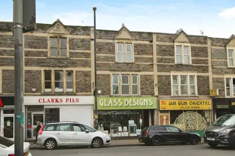 Five Double Bedroom House in Southville Bristol