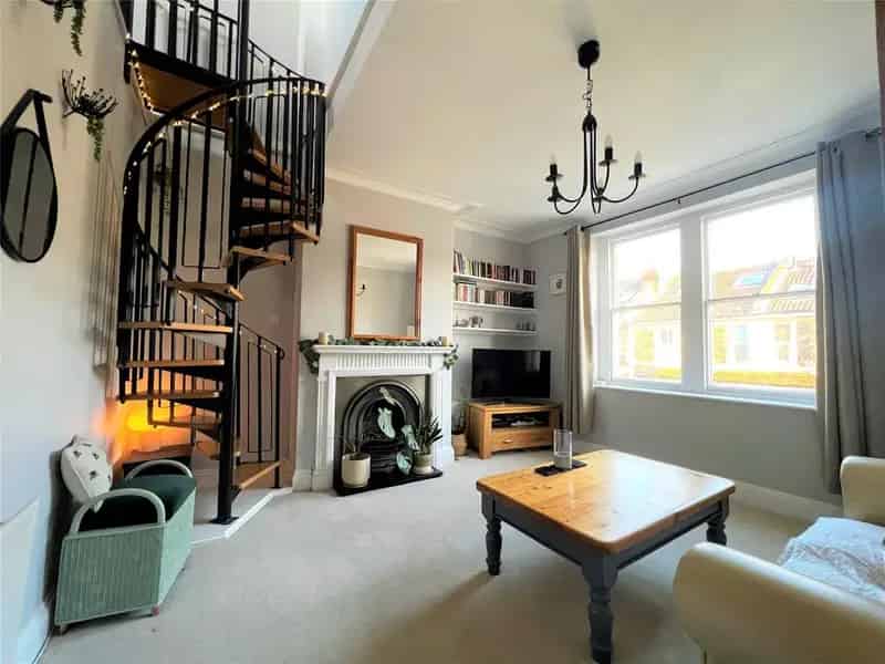 1 Bedroom Maisonette to Rent