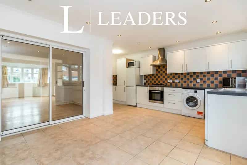 Semi Detached Family Home Near Kingston Station and Richmond Park