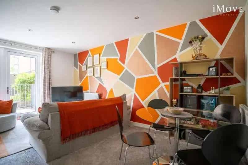 2 Bed Flat for Sale Near Crystal Palace Station