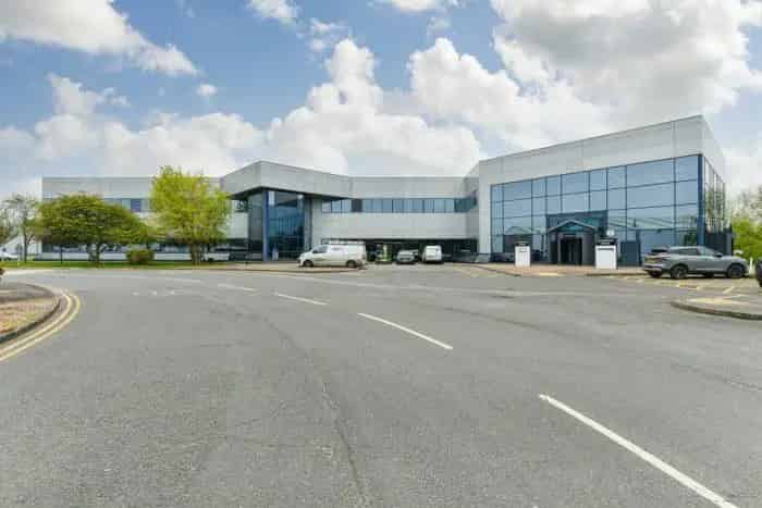 Plug and Play Offices 1037-4924 sq m