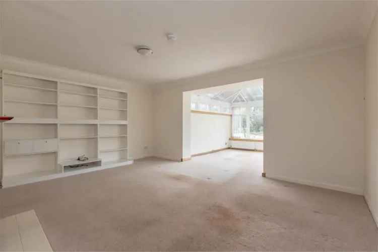 3 Bed Detached Bungalow with 2 Reception Rooms and Garden