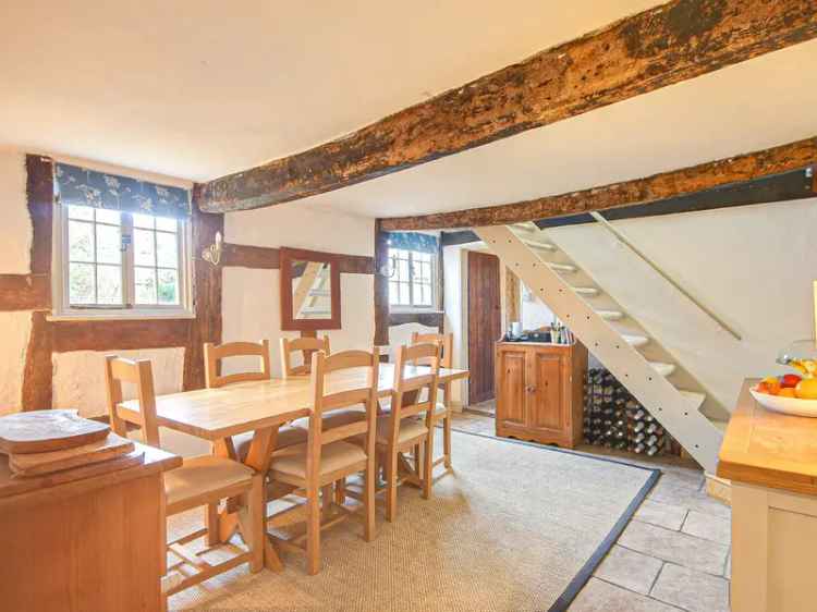 Grade II Listed 17th Century Cottage Frampton on Severn