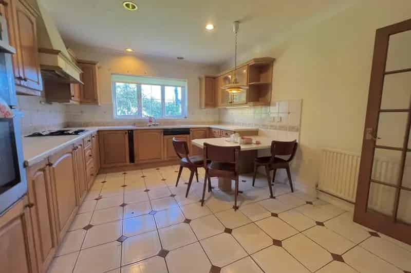 Four Bedroom Riverside Residence Near Spalding