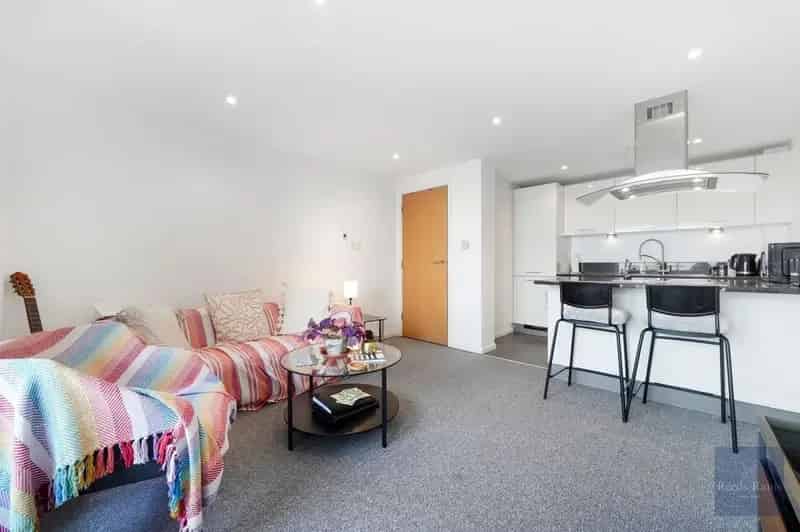 1 Bedroom Flat for Sale near Waterloo Station London SE1