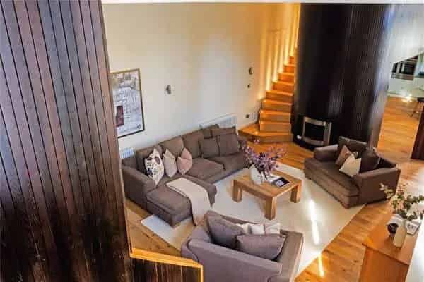 Tredegar Square Dairy Conversion 3 Beds 3 Baths