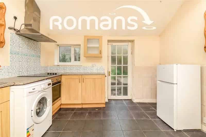 2 Bedroom Flat Stunning Period Ground Floor Apartment