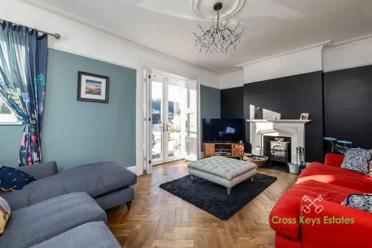 5 Bedroom Detached House for Rent in Plympton