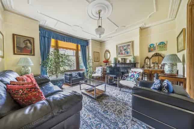 Terraced House for Sale Maze Road Richmond TW9