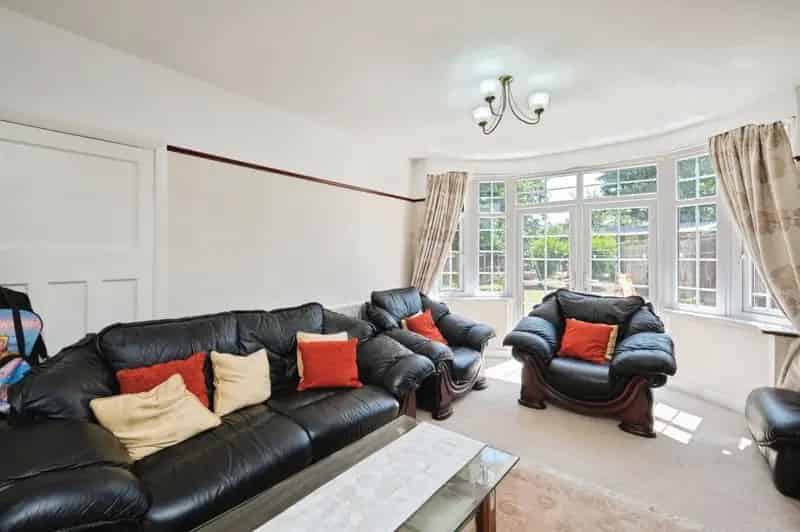 Family Home Handsworth Wood Garage Garden Good Schools