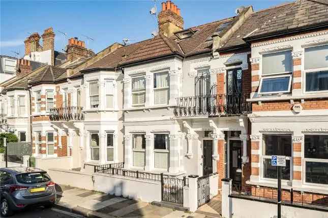 Terraced House for Sale in London SW6