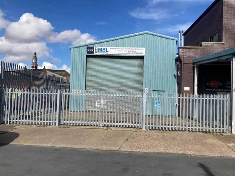 Industrial property For Rent , Grimsby, England