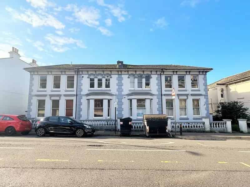 1 Bedroom Apartment for Sale in Brighton