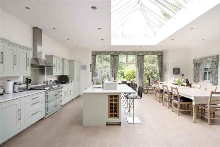 House For Sale in London, England