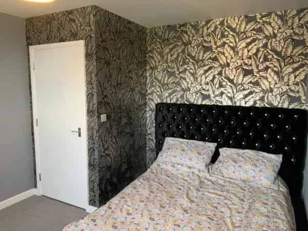 Spacious 2-Bedroom Flat New Kitchen and Bathroom