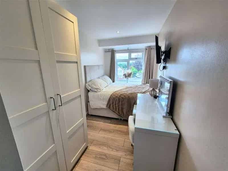 5 Bed House for Sale Sheldon Family Home