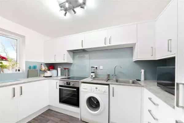 One Bedroom Apartment for Sale Isle of Dogs London