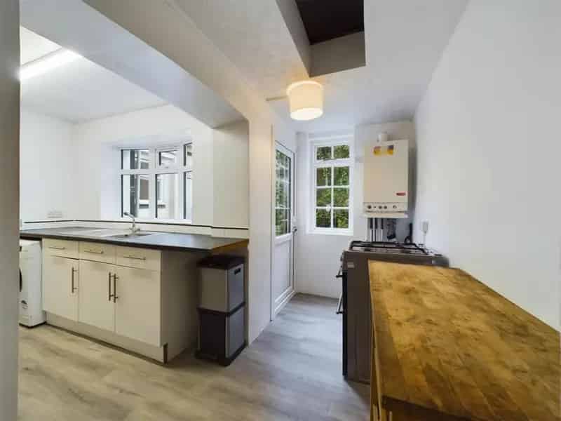 1 Bedroom Student Flat Available September 2025