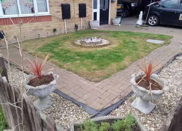 Large 4 Bedroom Semi Detached House with Ensuite and Conservatory
