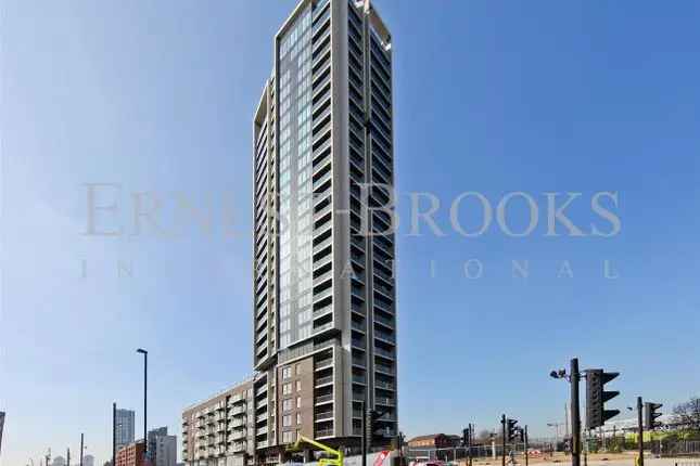 Flat for sale in Stratford City, Stratford E15