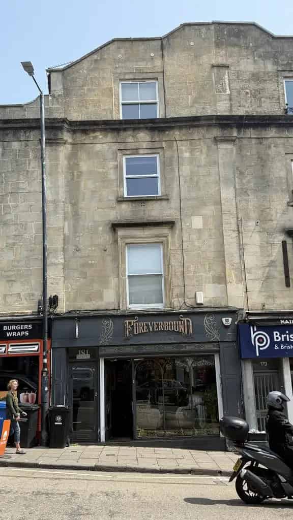 3 Bedroom Maisonette To Rent