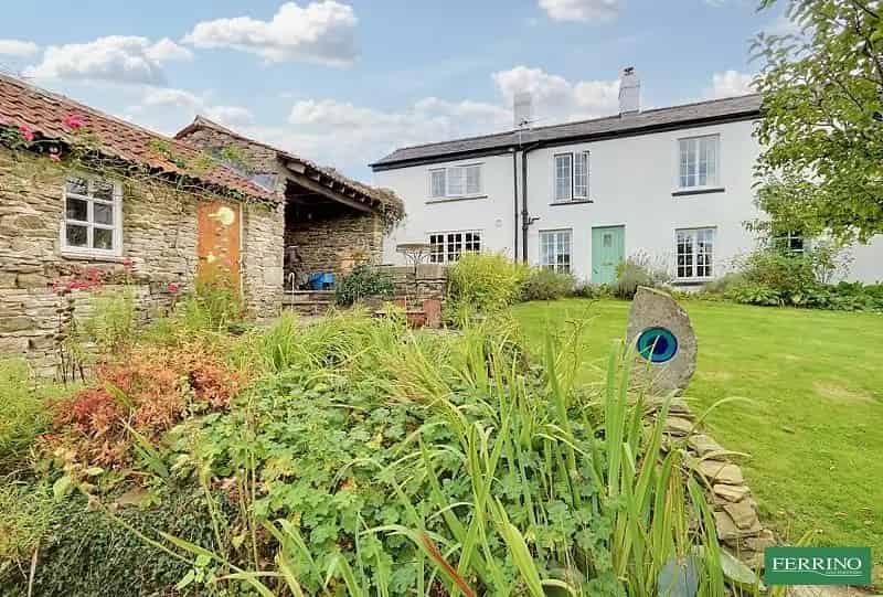 5 Bedroom Semi Detached House For Sale In Oldcroft