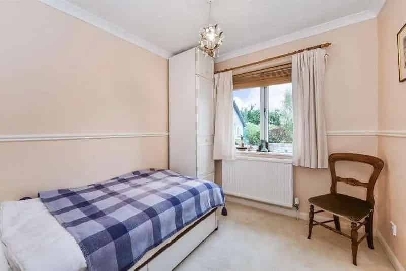 4 Bed Family Home For Sale Detached Garage Private Setting