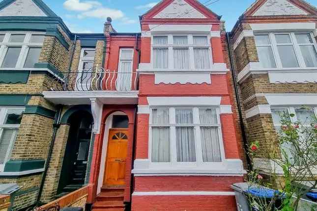 6 Bedroom Period House for Sale in Clifford Gardens London NW10