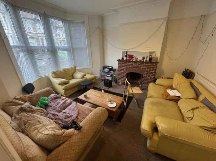 8 Bedroom Flat to Rent