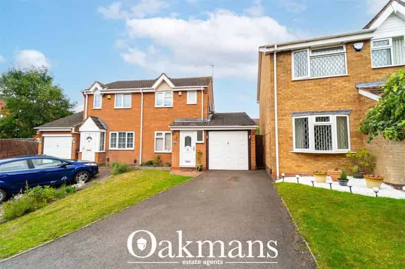 2 Bedroom Semi-Detached House for Sale in Birmingham