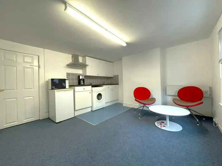 Maisonette For Rent in Tavistock Street, Bedford, England