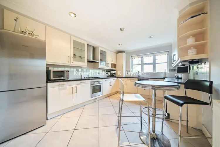Two Bedroom Flat Stunning Open Plan Living Room En Suite End of Chain