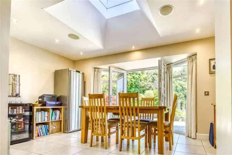 4 Bed Detached House for Sale - Spacious Family Home