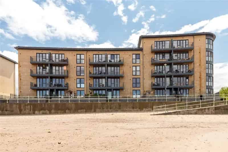 2 Bedroom Apartment for Sale in Portobello with Panoramic Sea Views