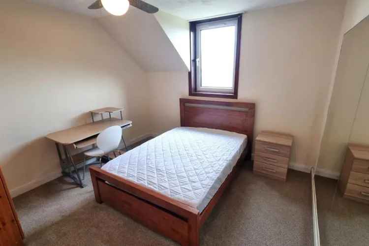 HMO Licensed Furnished Maisonette Flat Near Aberdeen University