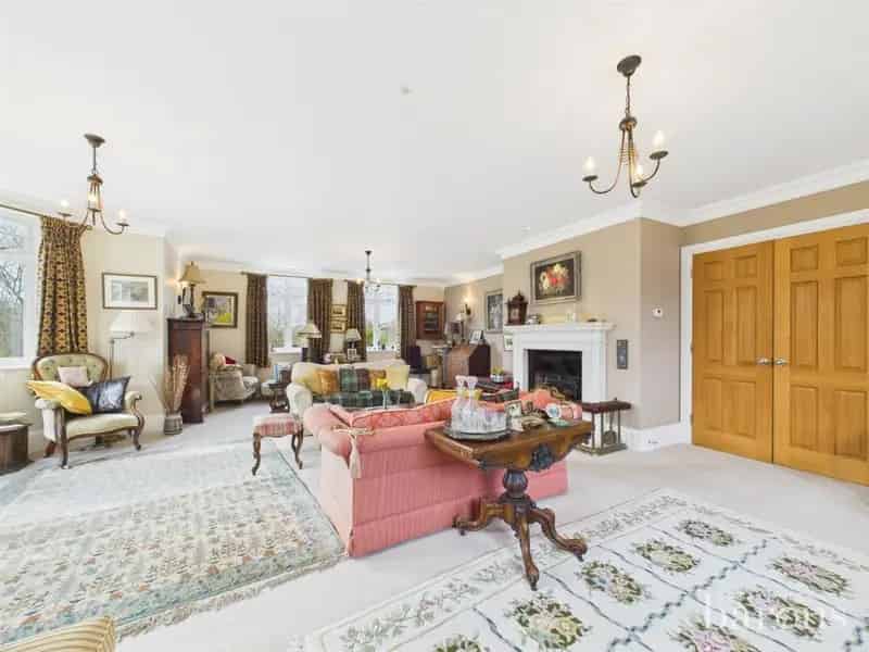 5 Bed 5 Bath Manorial Home for Sale