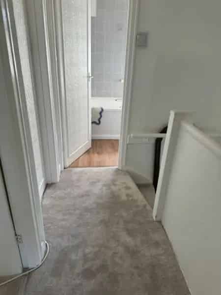 3 Bedroom House New Carpets Wood Flooring