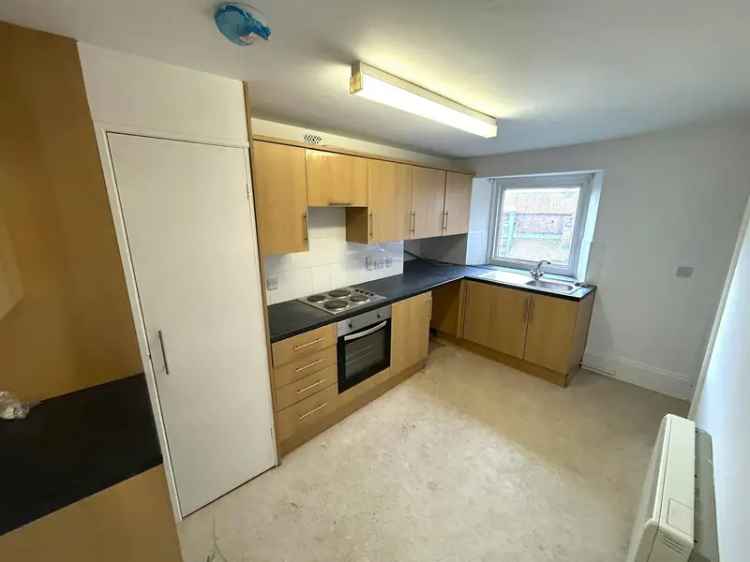 Spacious 2-Bedroom Town Centre Apartment Newly Refurbished