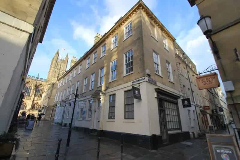 2 Bed Furnished Apartment Bath City Centre Abbey Views Zero Deposit