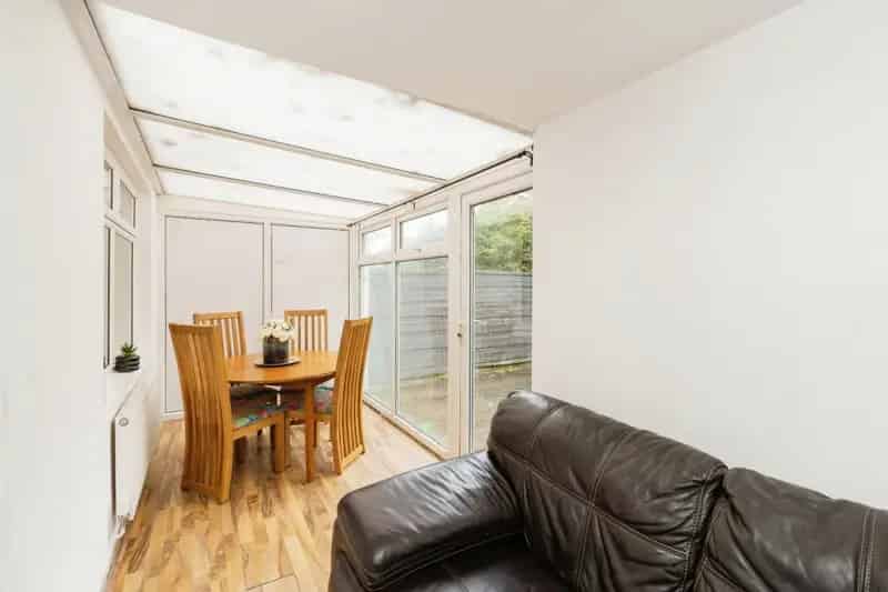 3 Bedroom House To Let Monton Village Fully Furnished 1055 SQ FT
