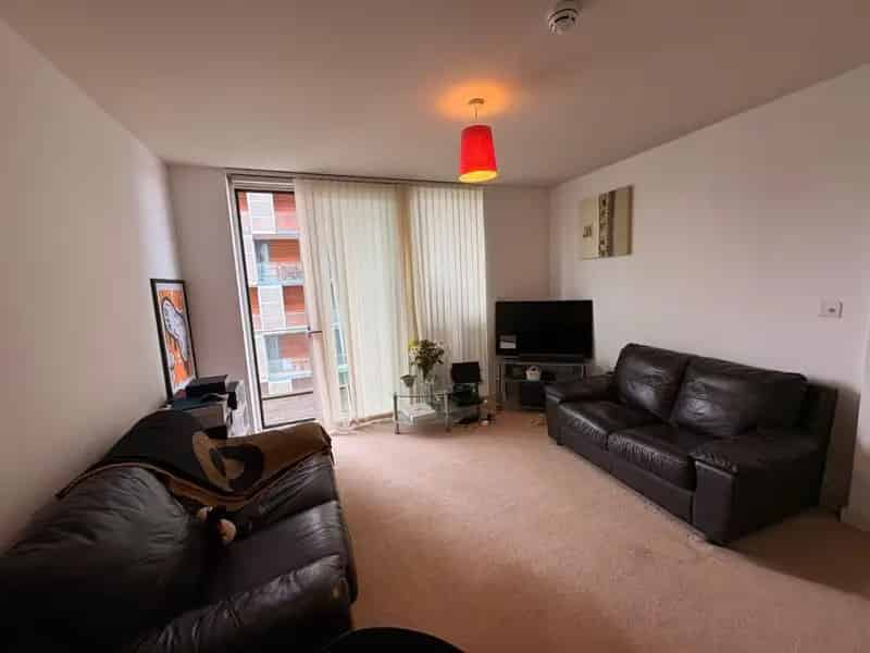 1 Bedroom Flat To Let Available July 2025