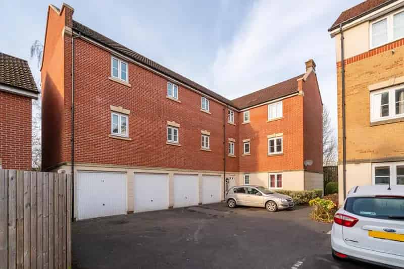 2 Bedroom Flat for Sale in Bedminster Bristol