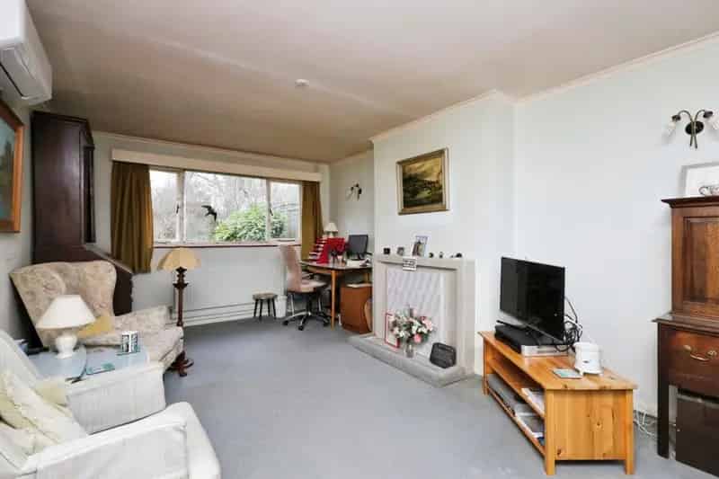 Ringmer 2 3 Bedroom House Chain Free Huge Potential