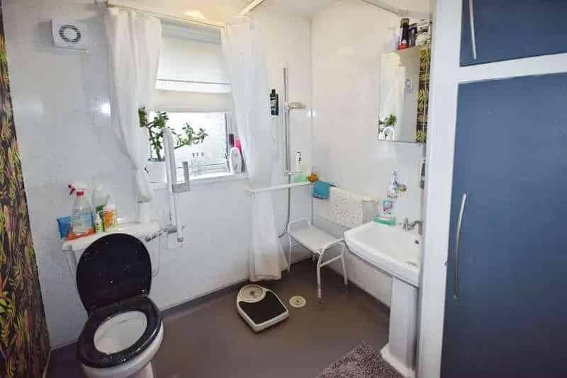2 Bed Detached Bungalow For Sale Near Beach