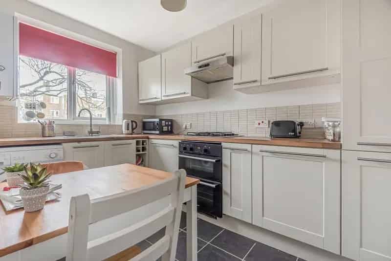 One Bedroom Apartment Putney Heath Near Putney Roehampton
