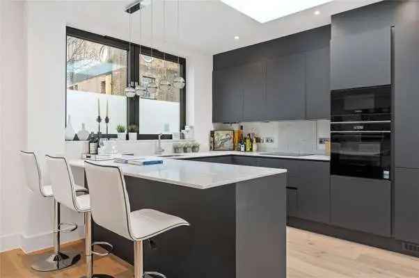 Luxury 4-Bedroom Houses in Islington with Roof Terraces