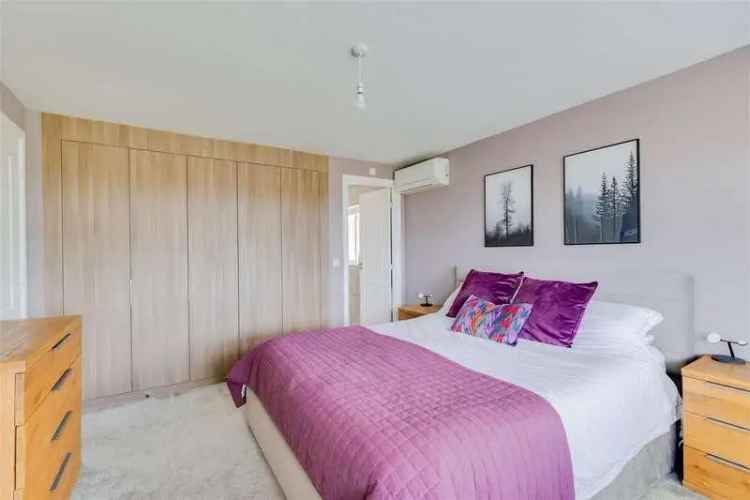 4 Bed Detached House for Sale in Radyr
