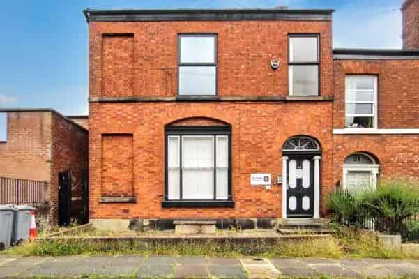 Two-Story Semi-Detached House with Garage and Parking